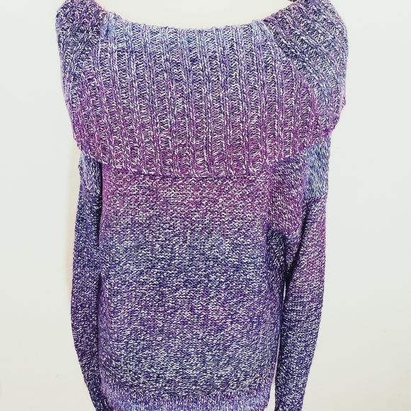 American Eagle Sweater - Picture 1 of 5